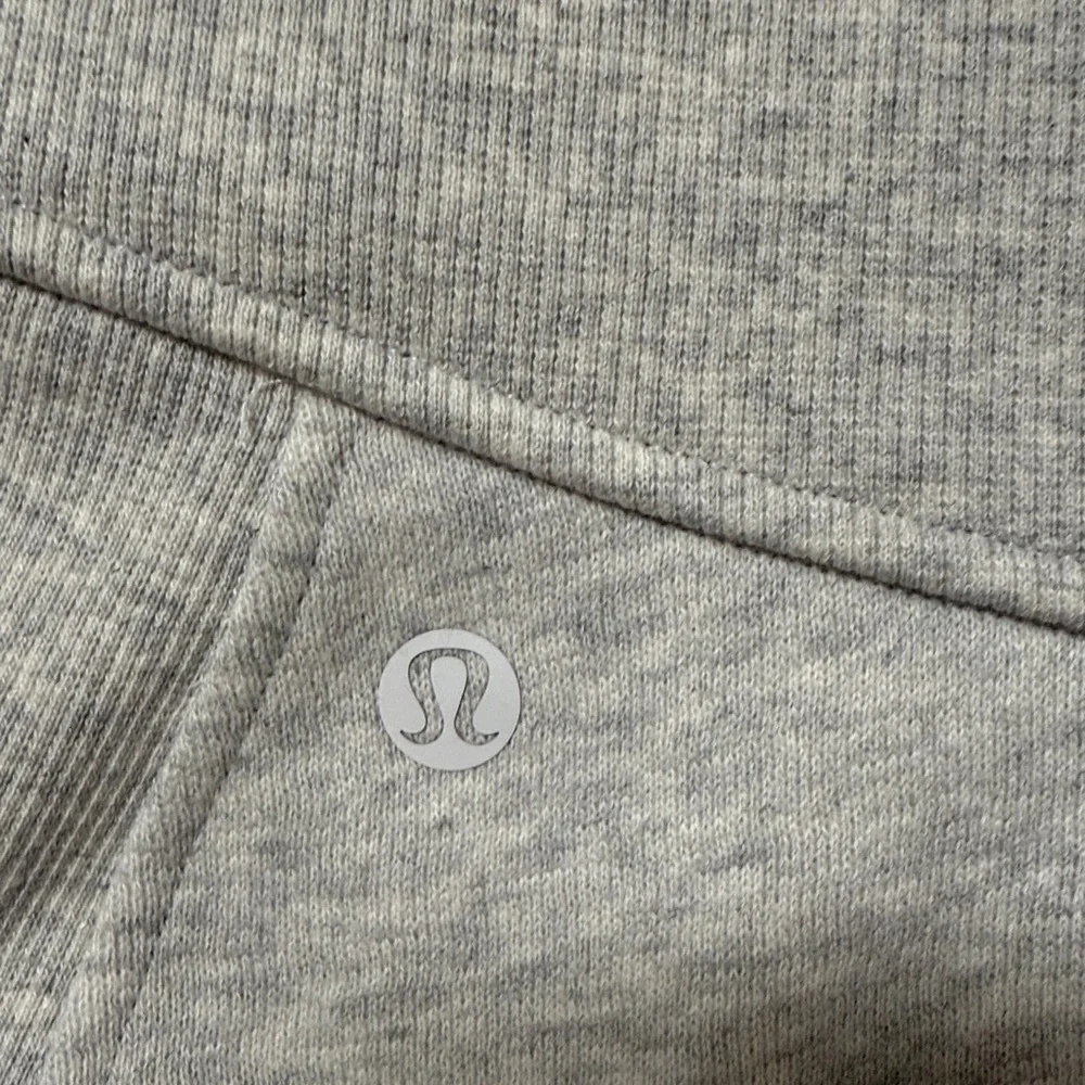 Lululemon Scuba HR Gray Mini Skirt size large - Picture 4 of 5
